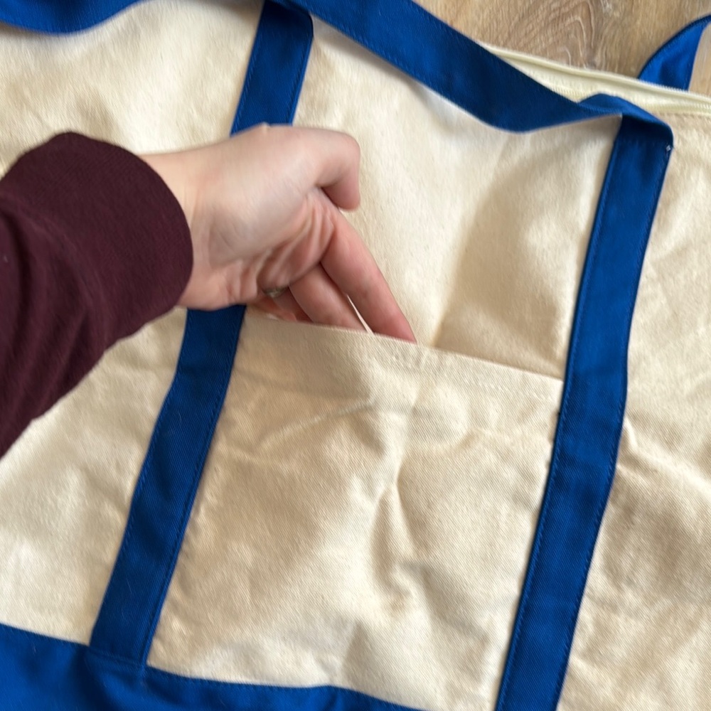 Blue and Cream Tote Bag - Picture 2 of 6